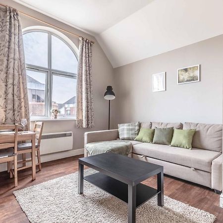 Cosy Central Windsor Apartment & Free Parking! Exterior foto
